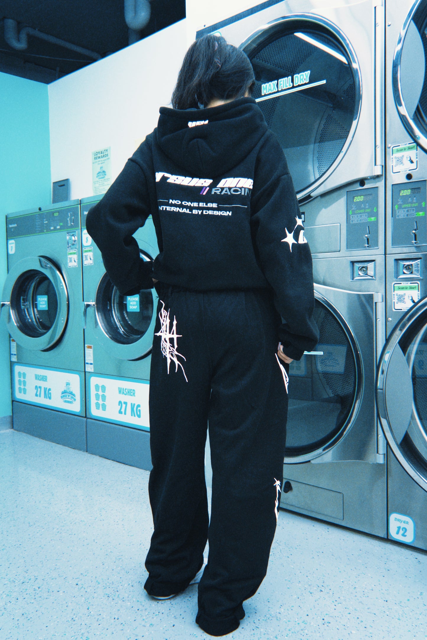 VS1 SWEATS “Reflective”